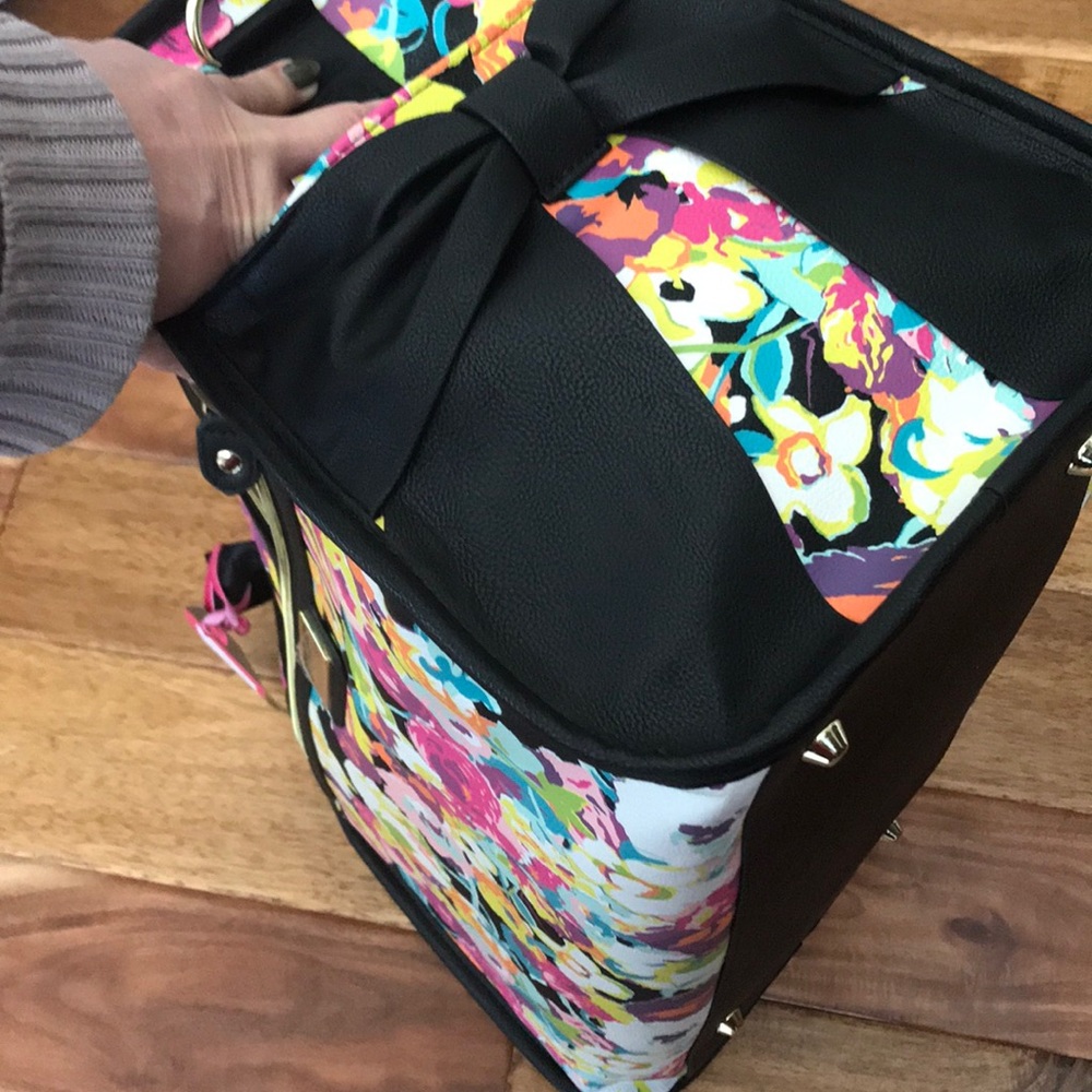🆕 Betsey Johnson Weekender w Crossbody Strap - Picture 3 of 8